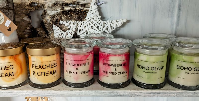 12oz Luxe Candle - Peaches & Cream