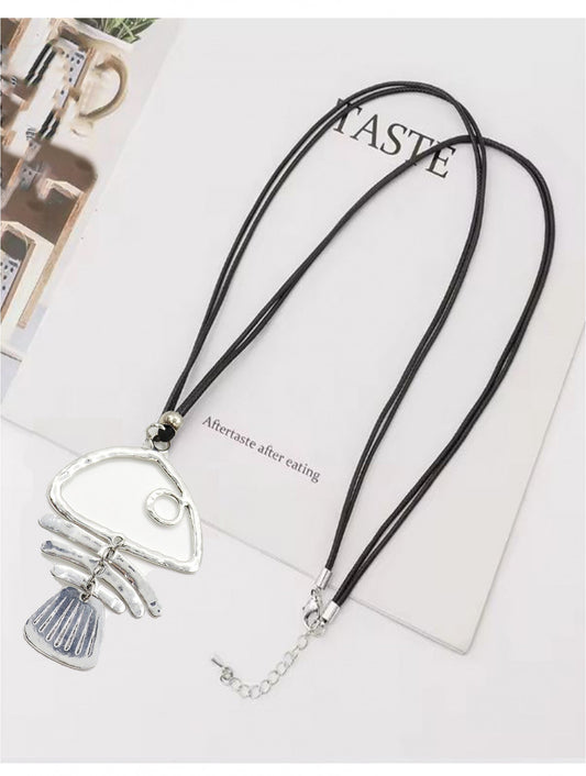 NECKLACE - FISH