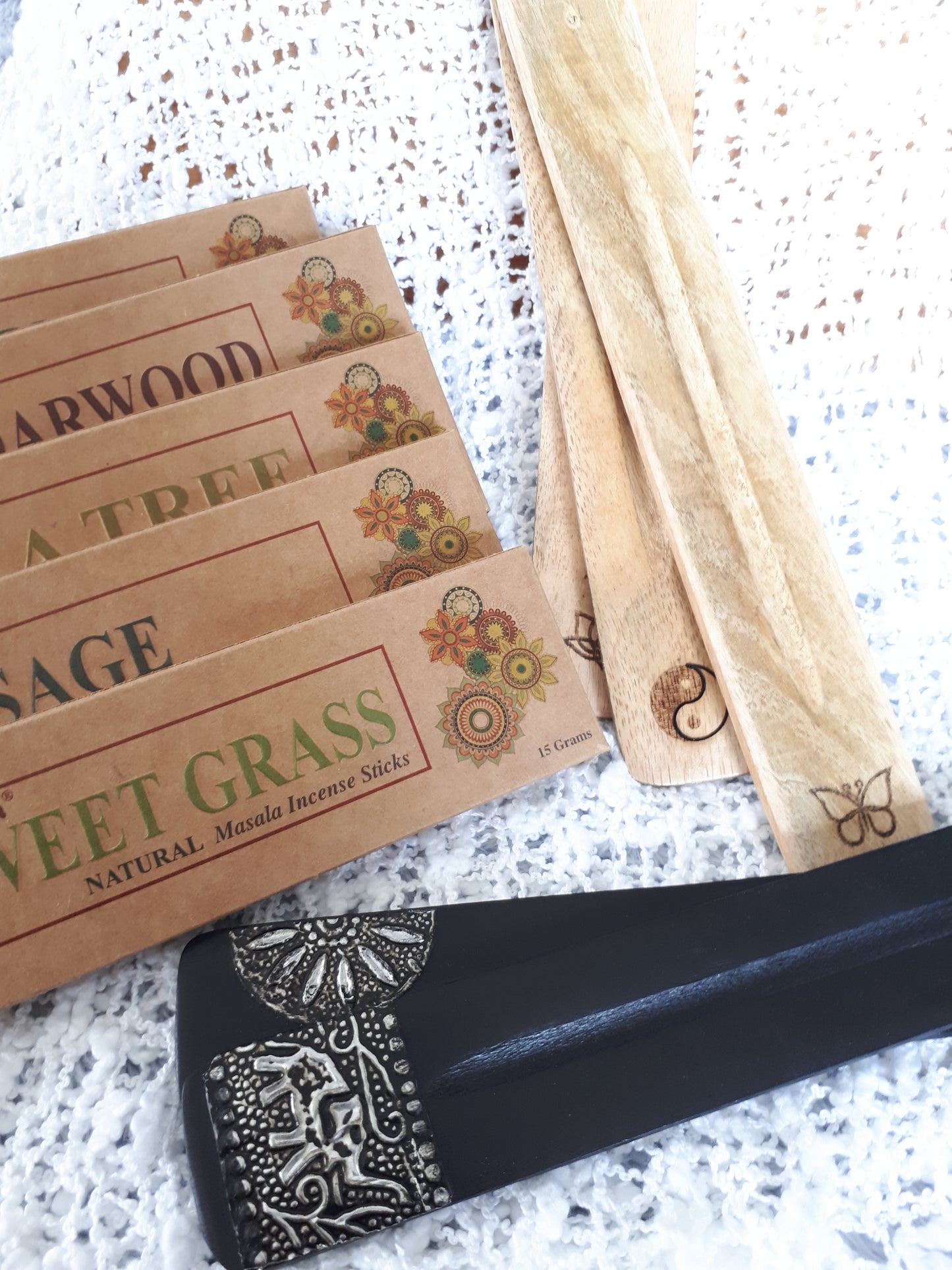 Incense Sticks - Sandalwood - Cedar-Creek-Muskoka