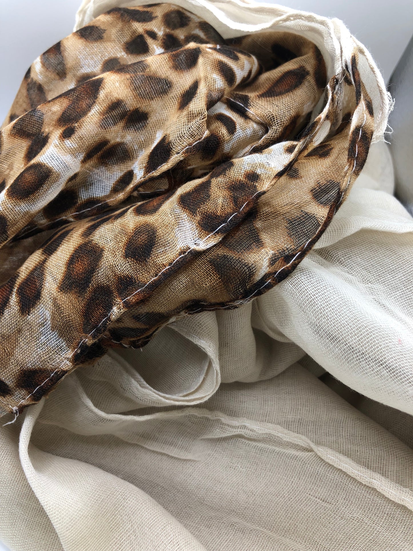 SCARF - LEPOARD BEIGE