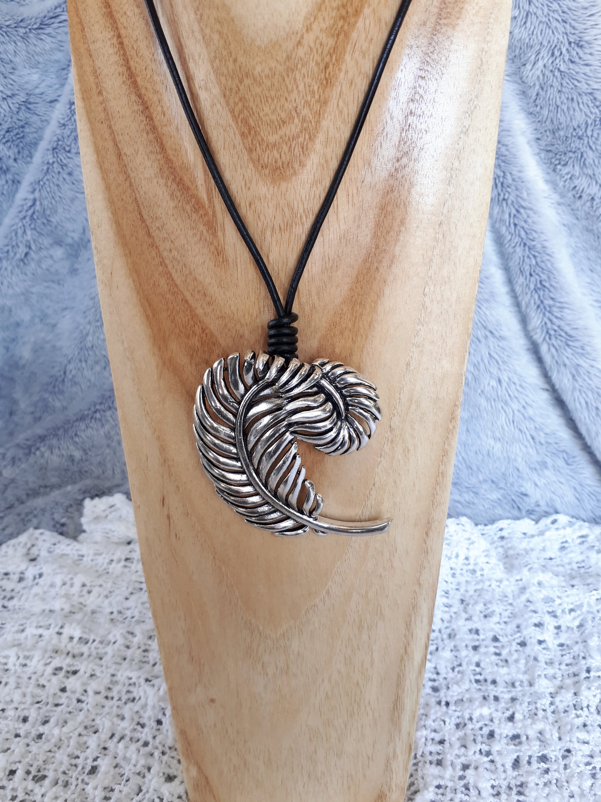 Necklace - Feather - Cedar-Creek-Muskoka