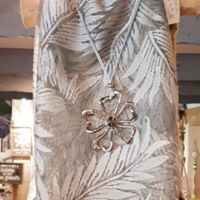 Necklace - Flower Pendant - Cedar-Creek-Muskoka